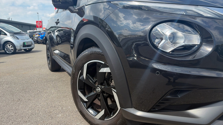 Nissan Juke 1.0 DiG-T 114 N-Connecta 5dr Petrol Hatchback